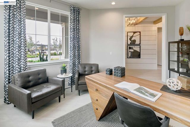 889 Conrad Street, Manteca, CA 95336