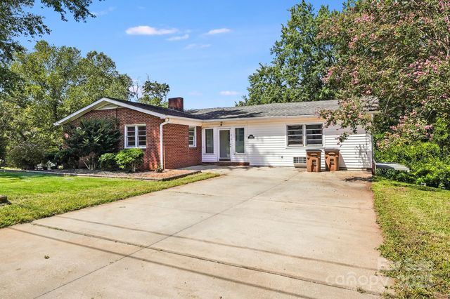 830 Cabaniss Drive, Shelby, NC 28150