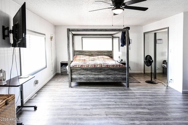 5674 S MIAMI GARDENS Drive, Miami, AZ 85539