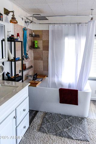 5674 S MIAMI GARDENS Drive, Miami, AZ 85539