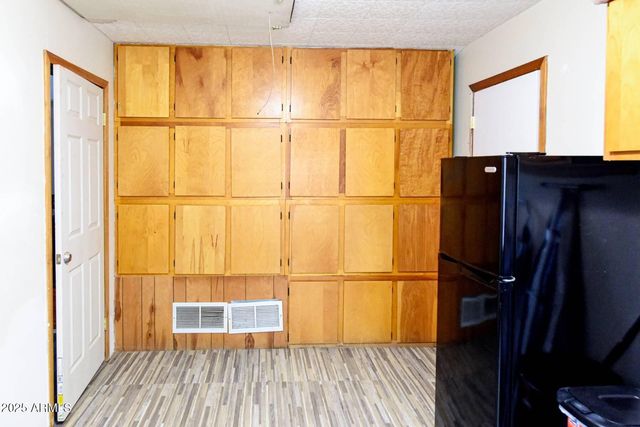 5674 S MIAMI GARDENS Drive, Miami, AZ 85539