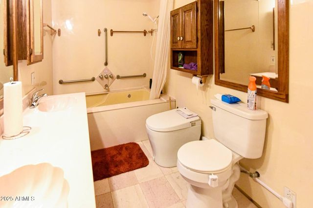 5674 S MIAMI GARDENS Drive, Miami, AZ 85539