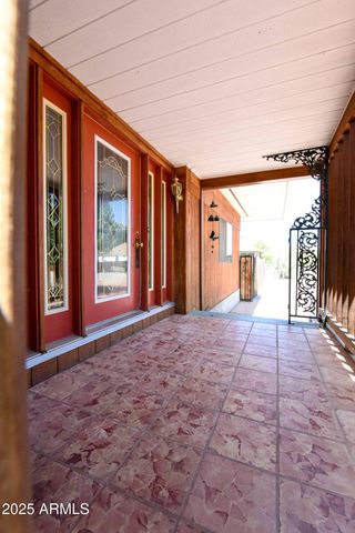 5674 S MIAMI GARDENS Drive, Miami, AZ 85539