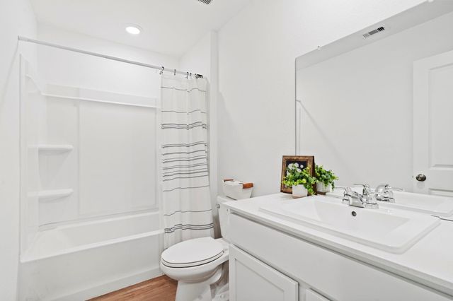 1106 Rustic Willow Drive, Beasley, TX 77417