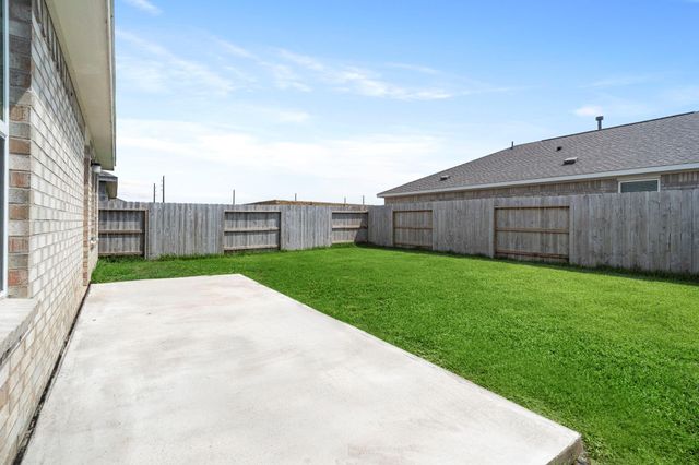 1106 Rustic Willow Drive, Beasley, TX 77417
