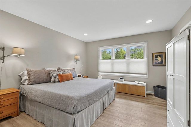 1696 W Ellsworth Road, Ann Arbor, MI 48108