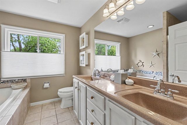 1696 W Ellsworth Road, Ann Arbor, MI 48108