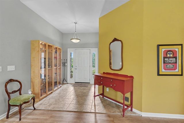 1696 W Ellsworth Road, Ann Arbor, MI 48108