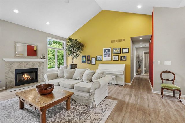 1696 W Ellsworth Road, Ann Arbor, MI 48108