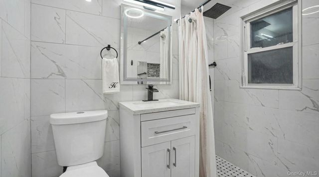 8268 Little Neck Parkway, Floral Park, NY 11004