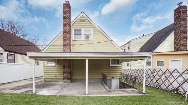 8268 Little Neck Parkway, Floral Park, NY 11004