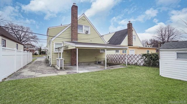 8268 Little Neck Parkway, Floral Park, NY 11004