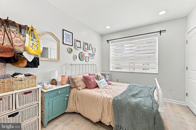 219 W GIRARD AVE, Philadelphia, PA 19123