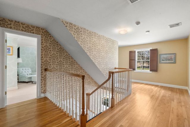 1080 North Street, Walpole, MA 02081