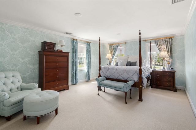 1080 North Street, Walpole, MA 02081