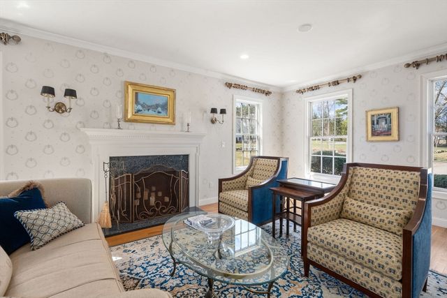 1080 North Street, Walpole, MA 02081