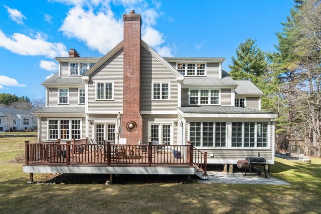 1080 North Street, Walpole, MA 02081