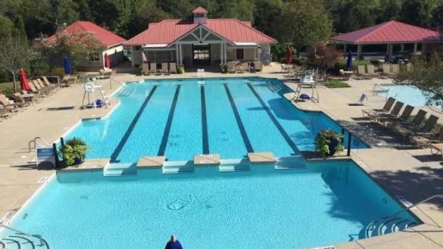 6872 Bridgewater Dr, Nashville, TN 37221