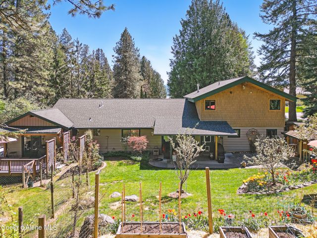 471 Kaniksu Shores Rd, Sandpoint, ID 83864