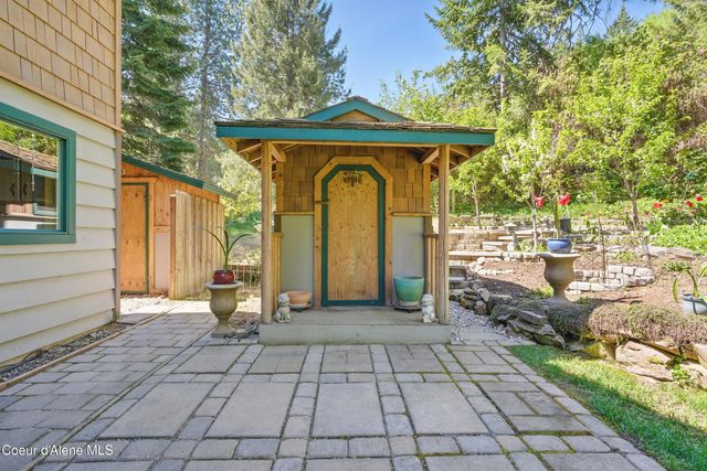 471 Kaniksu Shores Rd, Sandpoint, ID 83864