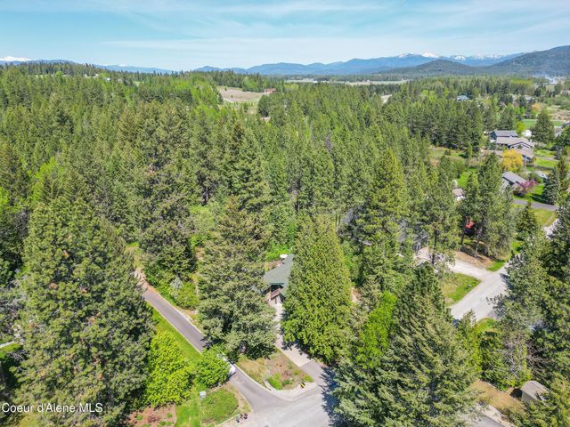 471 Kaniksu Shores Rd, Sandpoint, ID 83864