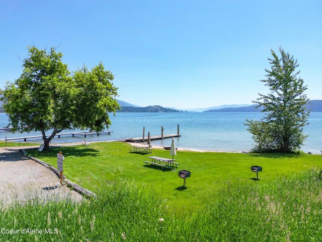 471 Kaniksu Shores Rd, Sandpoint, ID 83864