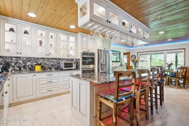 471 Kaniksu Shores Rd, Sandpoint, ID 83864