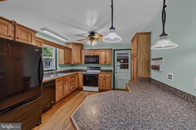 3700 JOY LN, Waldorf, MD 20603