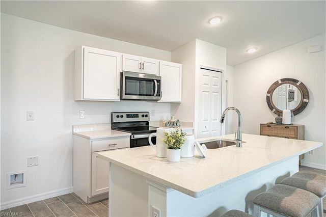 322 NE 25th ST, Cape Coral, FL 33909