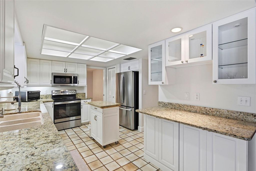 Image 17 of property listing at 115 RED BAY DRIVE, Longwood, FL 32779