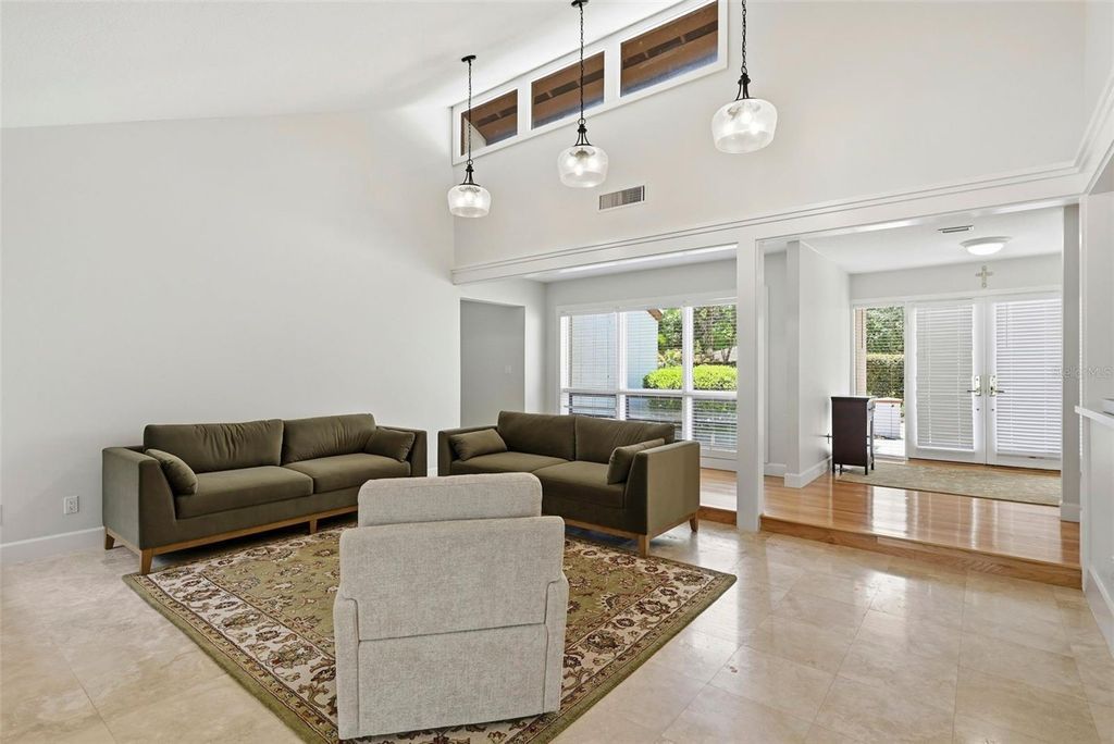 Image 18 of property listing at 115 RED BAY DRIVE, Longwood, FL 32779