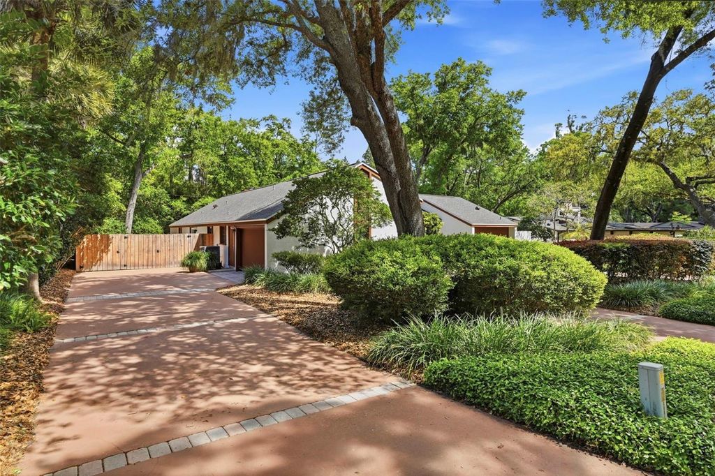 Image 26 of property listing at 115 RED BAY DRIVE, Longwood, FL 32779