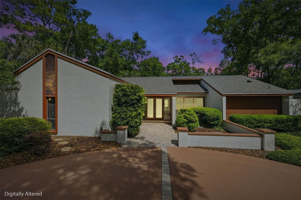 Image 27 of property listing at 115 RED BAY DRIVE, Longwood, FL 32779