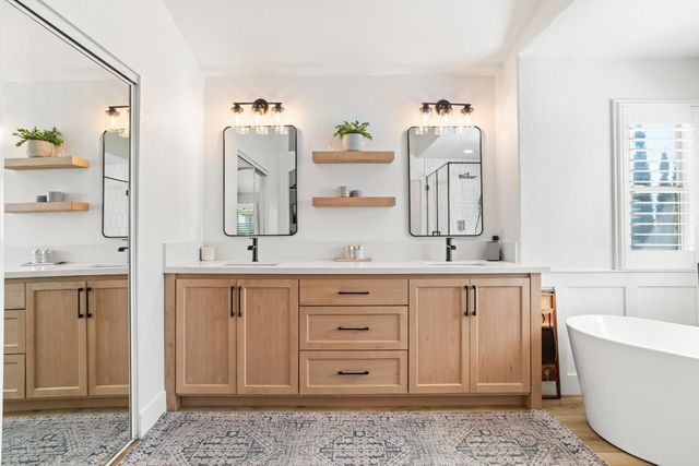 1101 Danielle Dr, Roseville, CA 95747