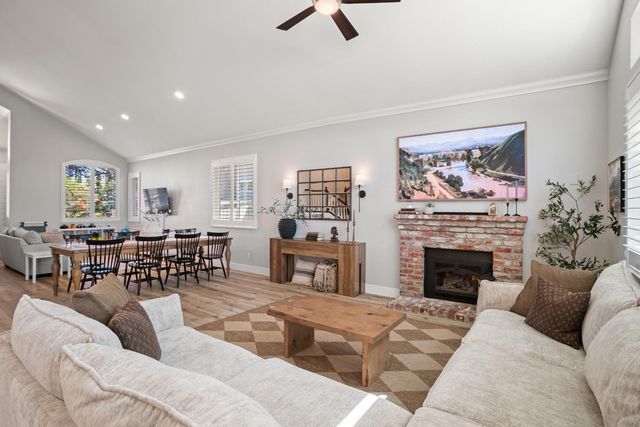 1101 Danielle Dr, Roseville, CA 95747