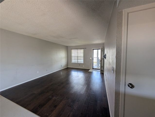 11327 N may Avenue C, Oklahoma City, OK 73120