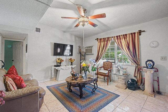 3230 Orange Street, Boynton Beach, FL 33435