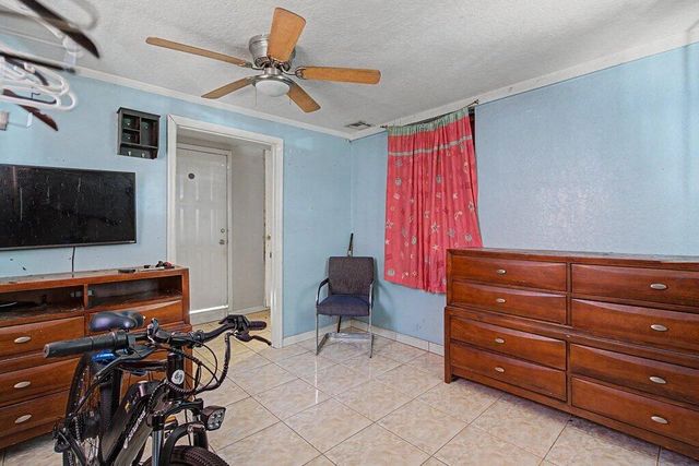 3230 Orange Street, Boynton Beach, FL 33435