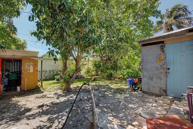 3230 Orange Street, Boynton Beach, FL 33435