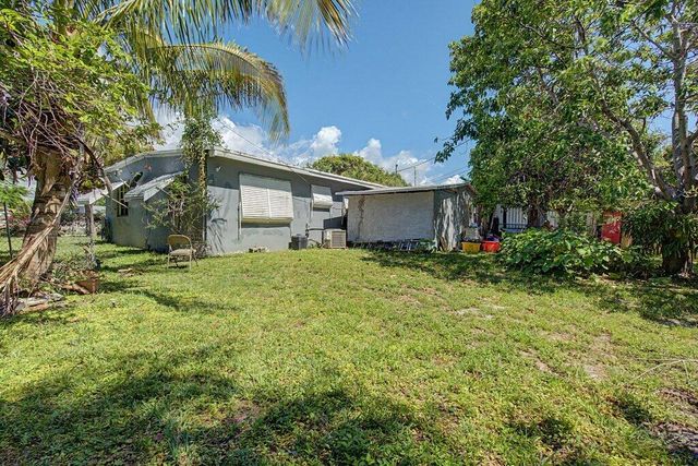 3230 Orange Street, Boynton Beach, FL 33435