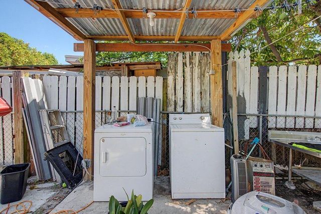 3230 Orange Street, Boynton Beach, FL 33435