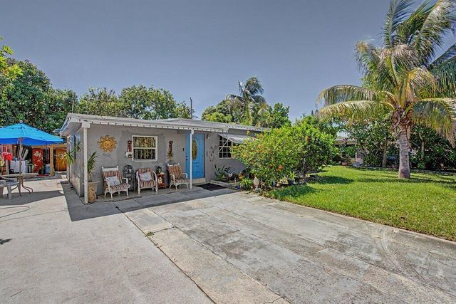 3230 Orange Street, Boynton Beach, FL 33435