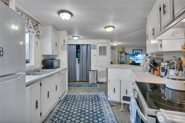 20309 113th Street E, Bonney Lake, WA 98391