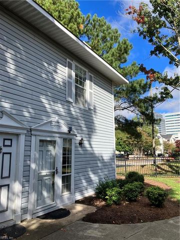 4558 Genoa CIR, Virginia Beach, VA 23462