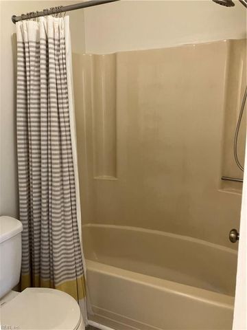 4558 Genoa CIR, Virginia Beach, VA 23462