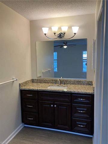 4558 Genoa CIR, Virginia Beach, VA 23462