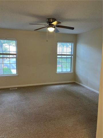 4558 Genoa CIR, Virginia Beach, VA 23462