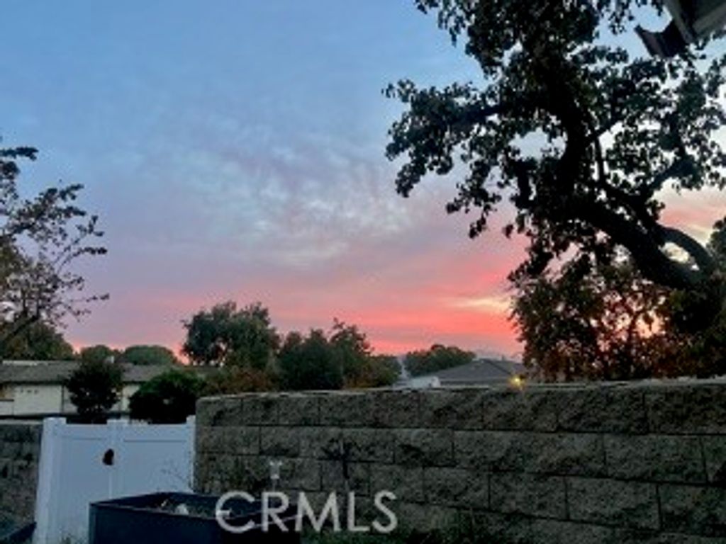 1350 E Hillcrest, Thousand Oaks, CA 91362