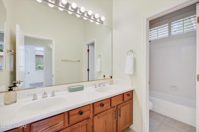 11546 N Mountain Breeze Drive, Oro Valley, AZ 85737