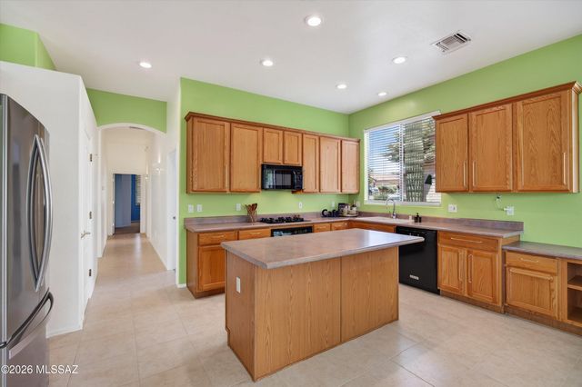 11546 N Mountain Breeze Drive, Oro Valley, AZ 85737